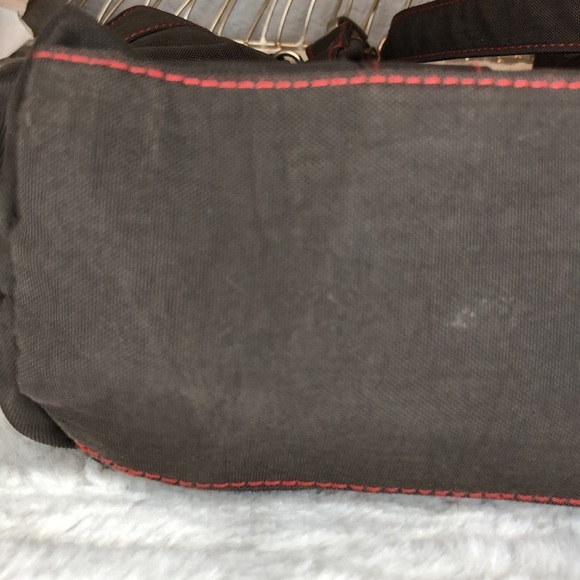 Zealand Nylon Travel Double Handle Three Entry Shoulder Bag - Picture 12 of 17